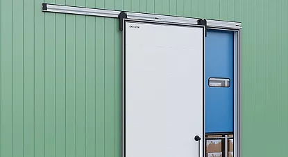 Откатная дверь для холодильной камеры Дорхан RAL 9003